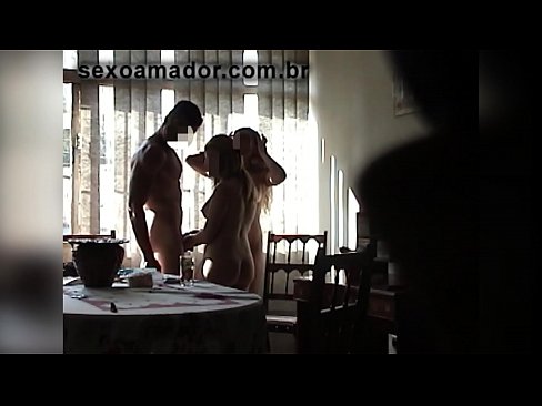 ❤️ Cov phooj ywg sib deev caw ib tug txiv neej loj thiab ib tug threesome nrog nws ❤️  Fucking  ntawm hmn.naughtyhentai.ru%